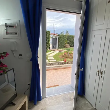 Patras Blue Suite Exteriér fotografie